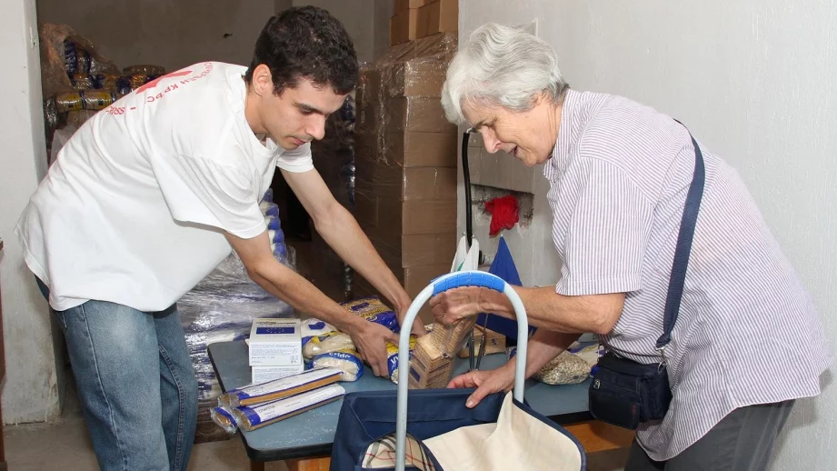 Държавата няма да даде храни на бедните тази зима