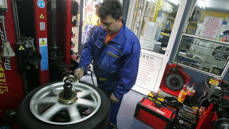 10 000 автосервиза у нас работят нелегално 