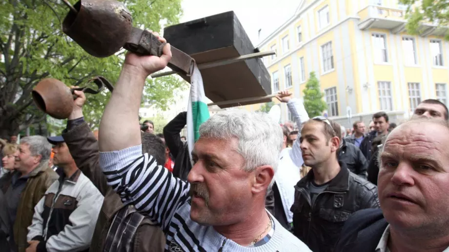 Животновъди и зеленчукопроизводители се вдигат на протести