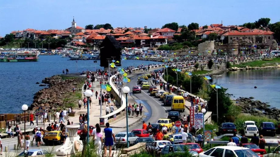 23% ръст на посещенията на чужденци у нас през юни: От кои държави идват най-много?