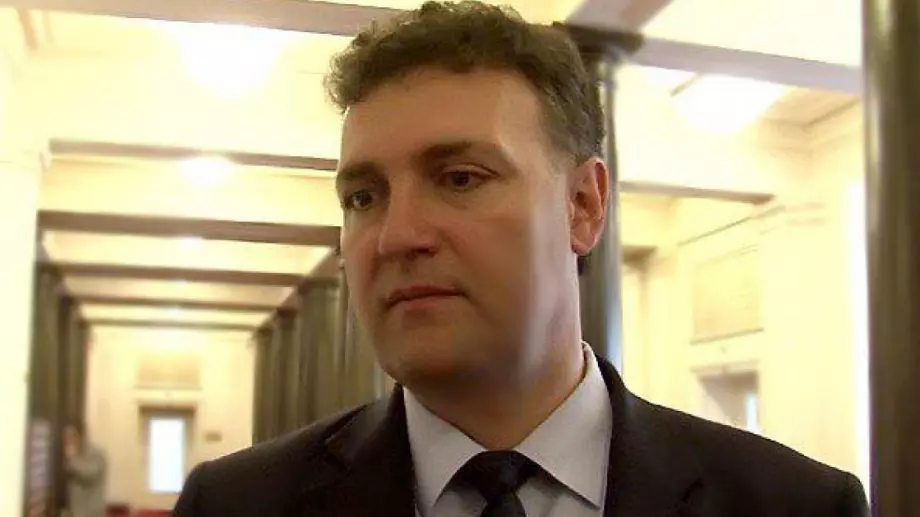 Валентин Николов ще кандидатства за шеф на БЕХ