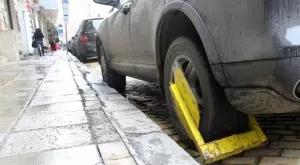 Глобите за паркиране в София влизат директно при местните данъци и в НАП