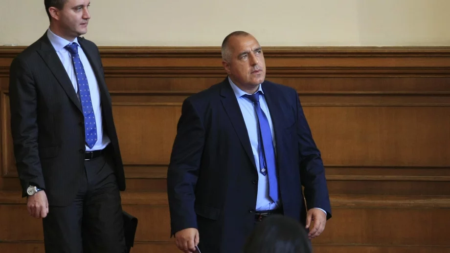 Борисов заговори за премахване на ДДС върху книгите, Горанов не е съгласен