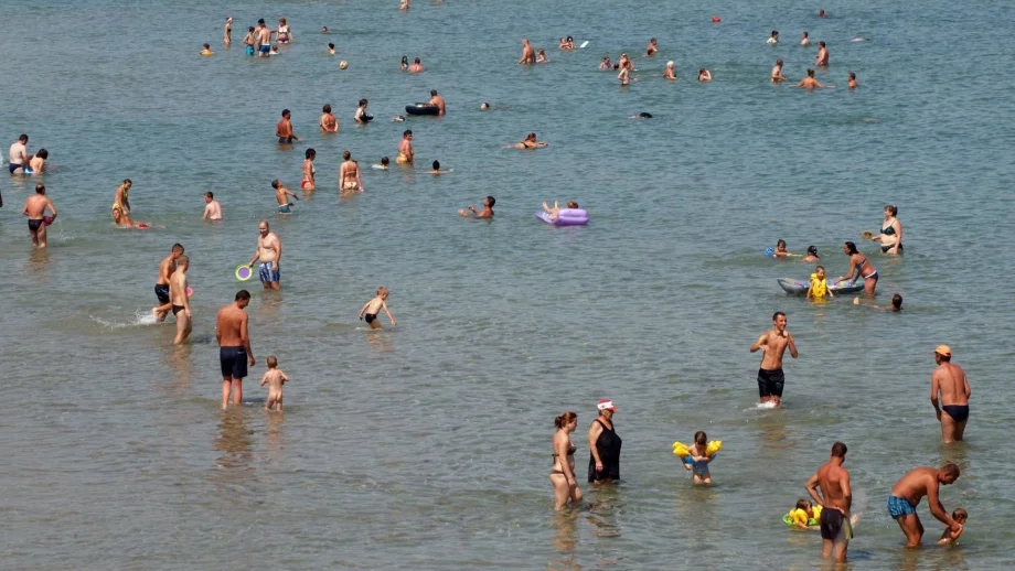 Руснаците харчат все по-малко на родното Черноморие, румънците - все повече