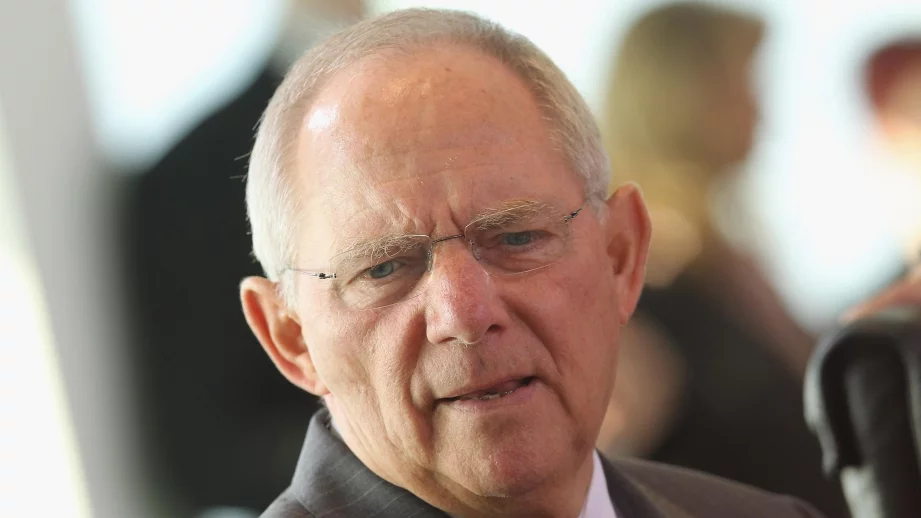 Нямаме сценарий за излизане на Гърция от еврозоната, заяви Шойбле