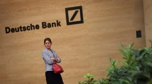 САЩ глобиха Deutsche Bank заради разпространение на тайни данни