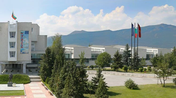 Официално: Държавата отпуска 7,5 млн. лева за УНСС