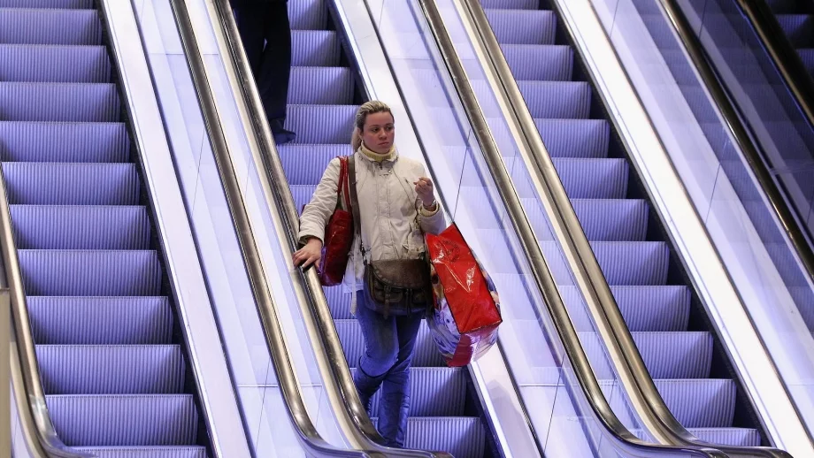 Търговията на дребно се свила с 1,9% през август