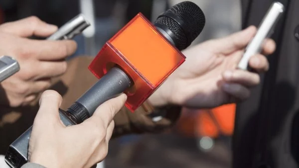 Георги Лозанов: Най-рискованите зависимости са политическите