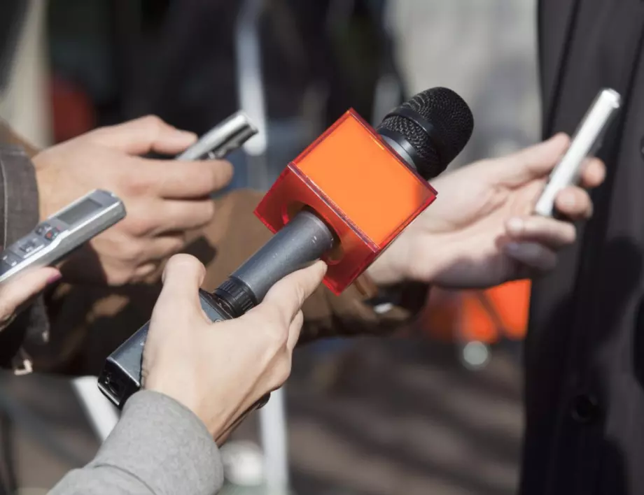 488 журналисти посрещат Коледа в затвора