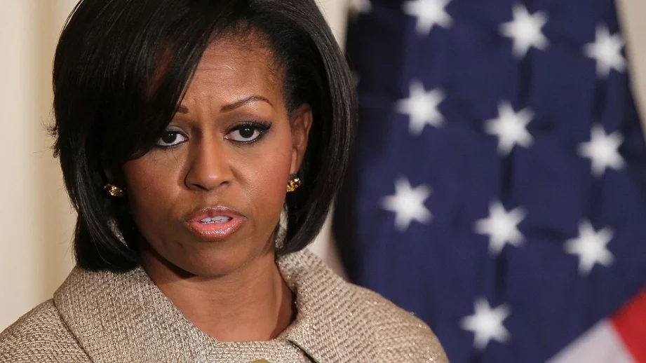 Мишел Обама към завършващи студенти: Търсете конфликта