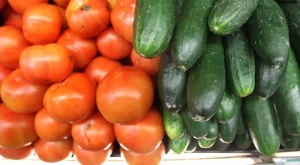 Българските зеленчуци на пазара - доста по-скъпи от вносните
