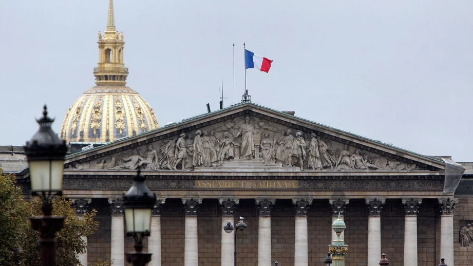 Франция сви заложения дефицит