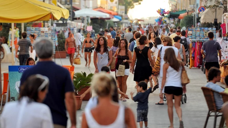 Държавата праща писма на сънародници в чужбина и ги кани на работа у нас