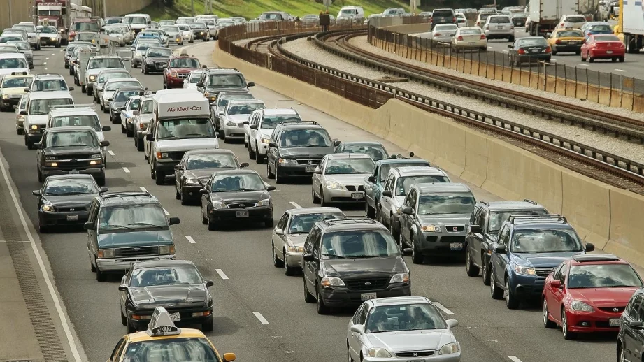 Първият автомобил на водород стана хит още преди появата си 