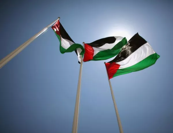 Палестина оттегля четирима от посланиците си в Европа