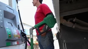 В капана на евтиния бензин