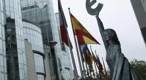 Бизнес активността в еврозоната достигна 5-годишен връх 