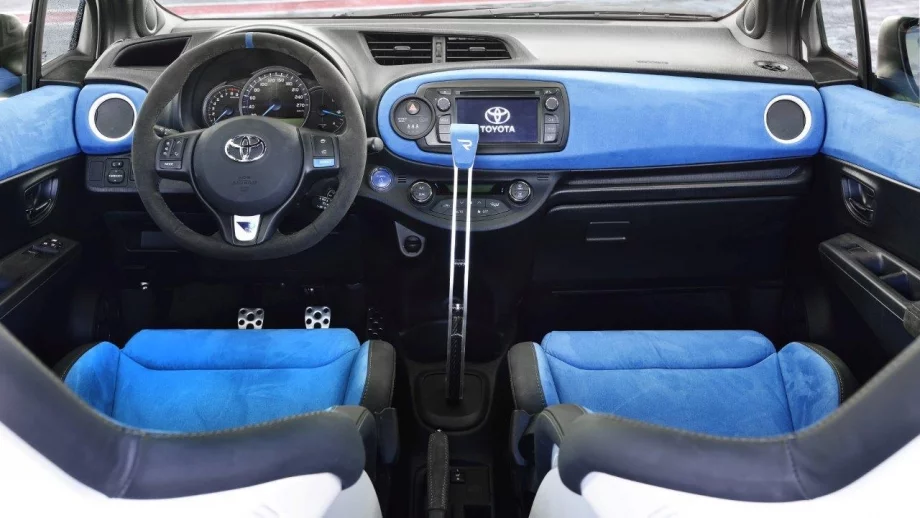 През 2025 г. Toyota спира колите с бензинови и дизелови двигатели 