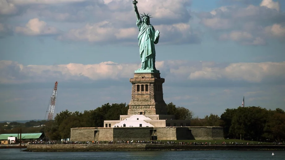 ЕС ще загуби 6,8 млрд. евро, ако върне визите за граждани на САЩ