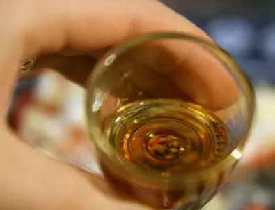 Бърза проверка на ракия за метилов алкохол в домашни условия