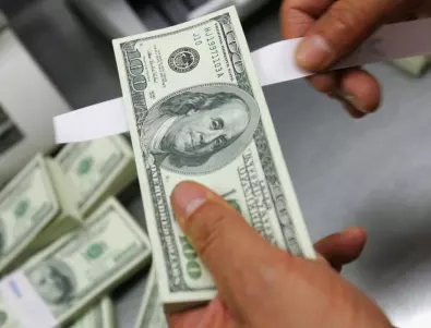 Анализ: Защо щатският долар се превърна в рискова валута