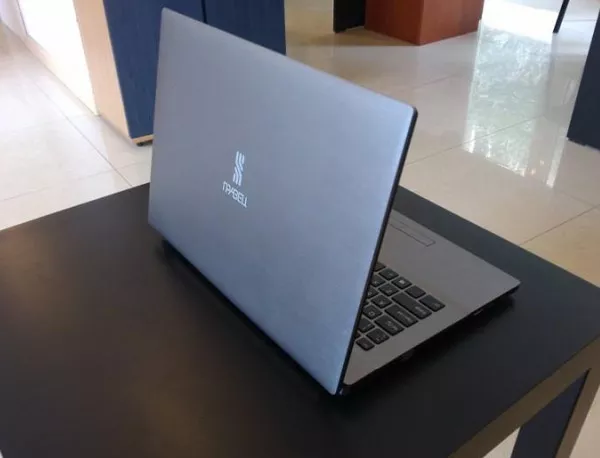 Лаптопът "Правец" излиза на пазара до месец