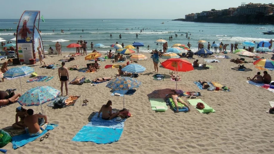 Туристическото министерство опитва да ограничи отлива на руски туристи