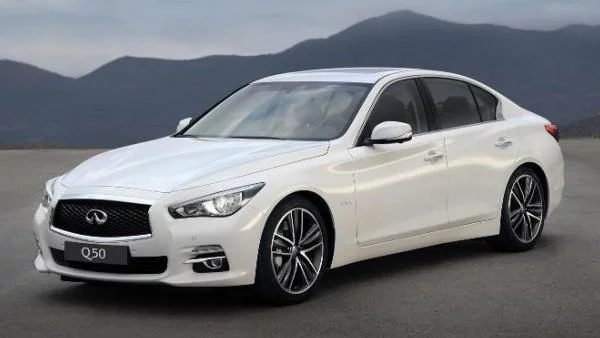 Infiniti ще стъпи в Япония чак сега