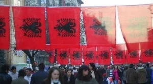 Близо 2 млрд. евро приходи е събрала Албания от туризъм