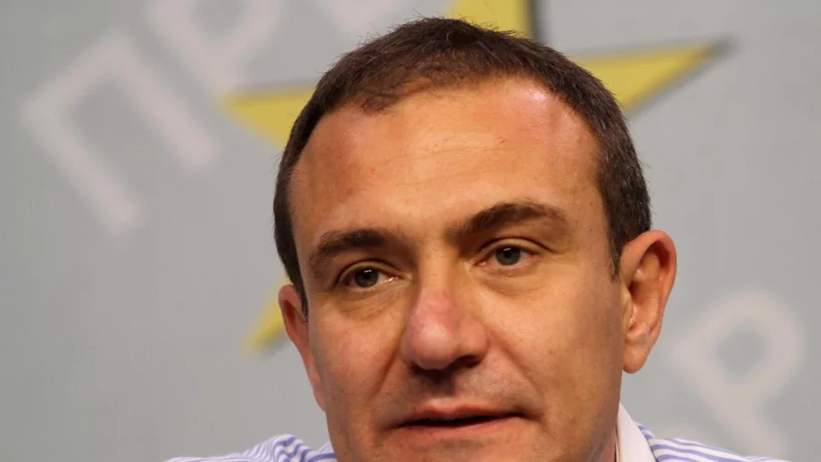 Левицата вече не иска промяна на данъчната система