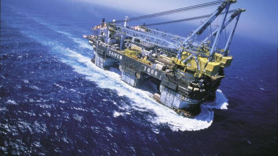 Не сме спирали сондажите в Черно море, заявиха „Роснефт“ и „Ени“