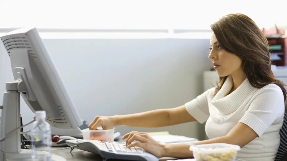 Чиновниците в България с повече трудови злополуки от строителите и миньорите