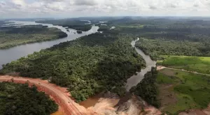 Антирекорд: Река Амазонка е спаднала до най-ниското си ниво за 100 години