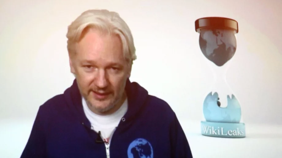 Съдът в Стокхолм оставя в сила заповедта за арест на Асандж