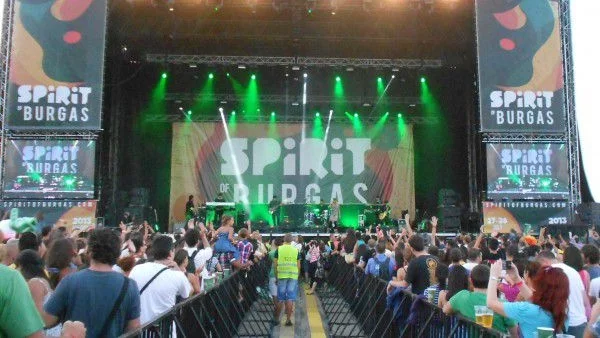 Служители на НАП ще следят оборотите на Spirit of Burgas