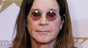 Озбърн се лекува от сексуална пристрастеност