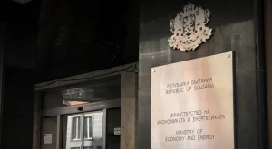 2013/12/06/0945036001386324363