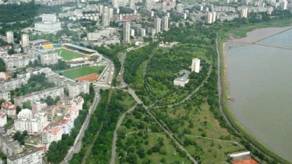 В Бургас искат нормален механизъм за участие на граждани в управлението