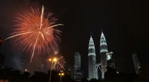 Малайзия помоли жителите да помогнат с плащането на огромния ѝ дълг