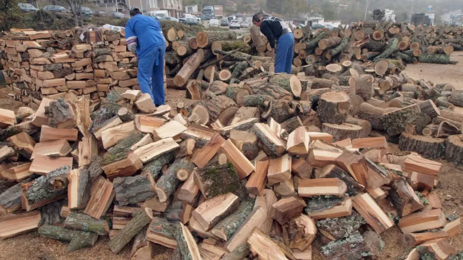 Дървата за огрев поскъпнаха двойно