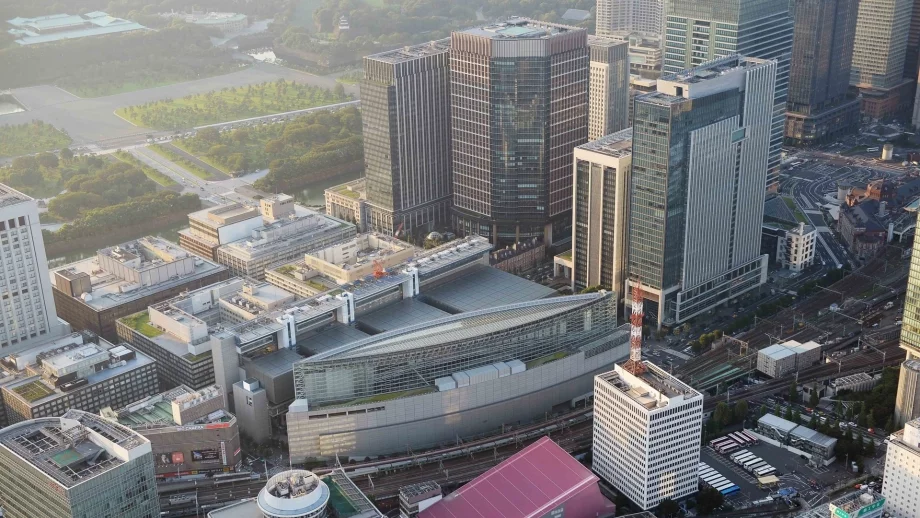 Борсата в Токио започна седмицата с понижения