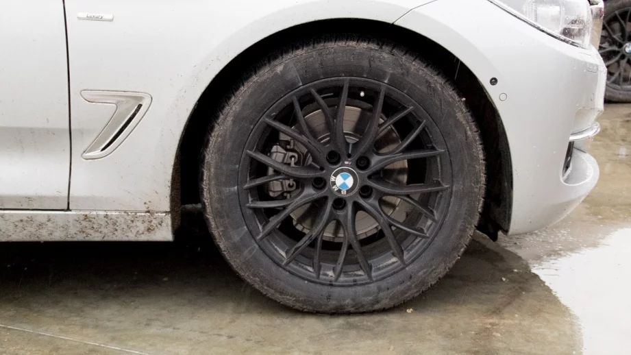 Тъчскрийн технология на BMW позволява контрол без докосване