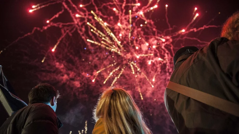 Македонците избират България и Гърция за посрещането на Нова година