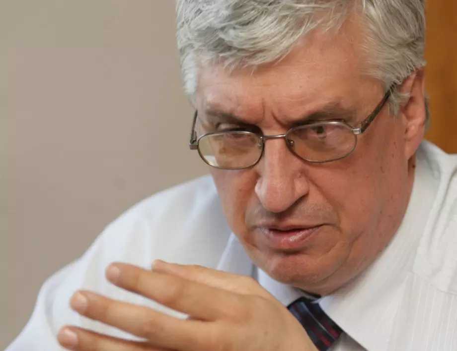 Иван Нейков: Едва 60% от пенсиите могат да бъдат осъвременени - Vimarsana News