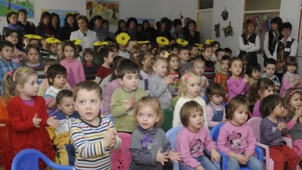 Колко струва частната детска градина - често поне една заплата