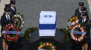 Израел изпрати Ариел Шарон в последния му път