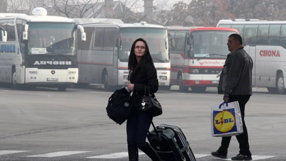 150 000 души ще използват автобусен транспорт през почивните дни 