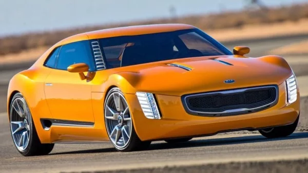 Kia GT4 Stinger жили с 315 „коня“