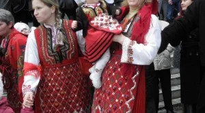 Празнуваме Бабинден